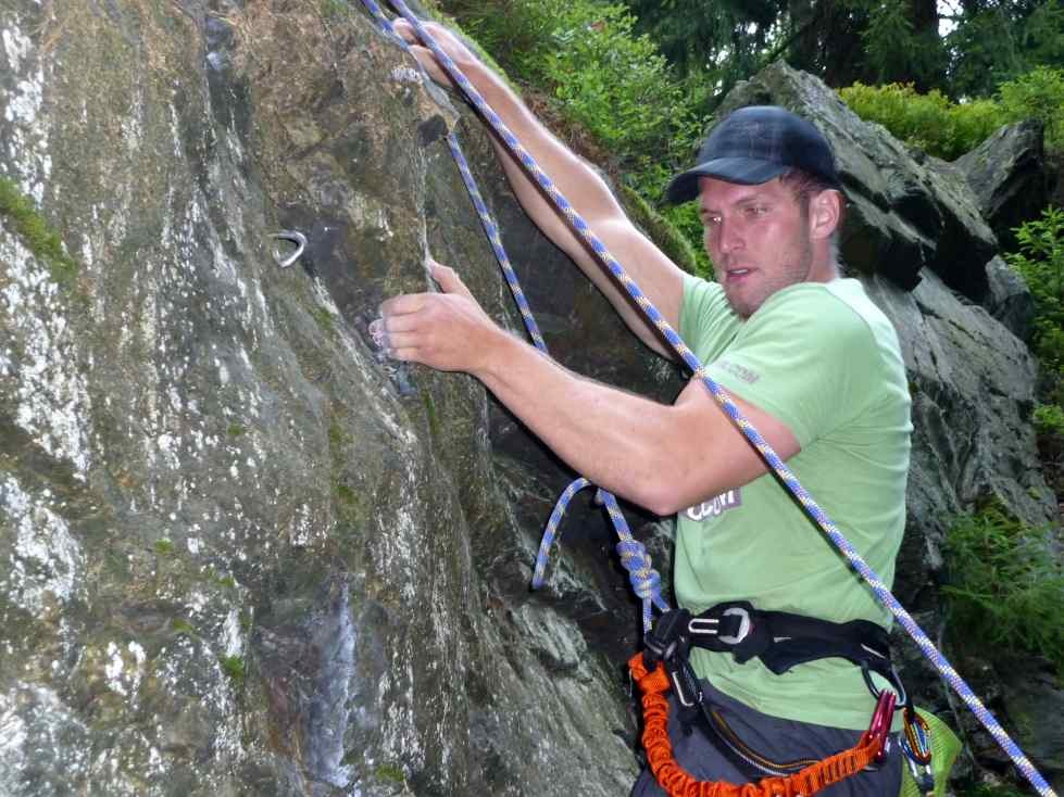 Klettern am Schwarzen Stein ( oberes Göltzschtal, Vogtland in Sachsen)