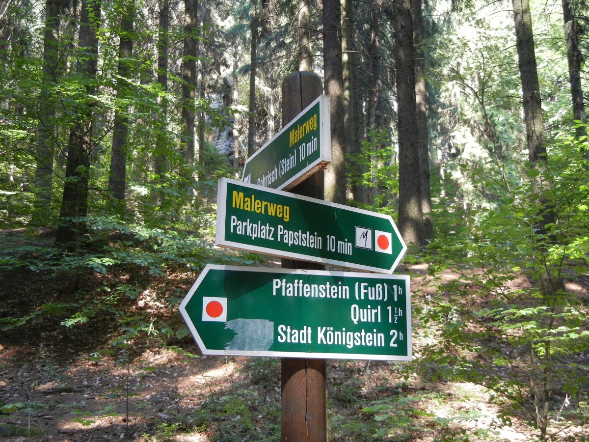 Unser Kletterziel, das Gebiet der Steine