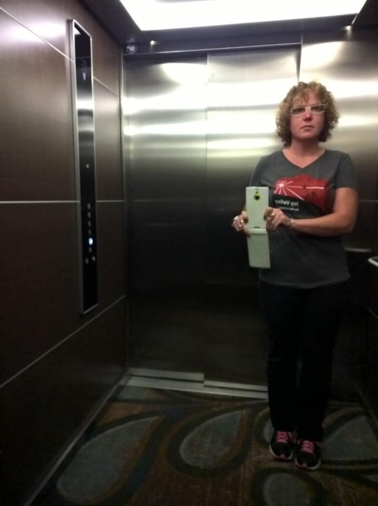 Im Aufzug