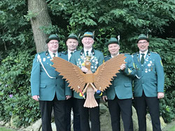 Adler holen für das Schützenfest