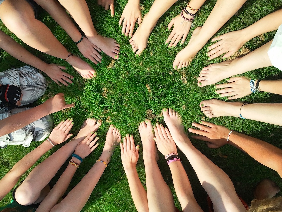 Kräuterwanderungen Kräuterworkshops Kräuterevents Naturerlebnisse Naturevents für Gruppen Gruppenevents - Bottrop - Ruhrgebiet - NRW mit Wildkräuterexpertin & Kräuterpädagogin Nicole von HappyHeppert