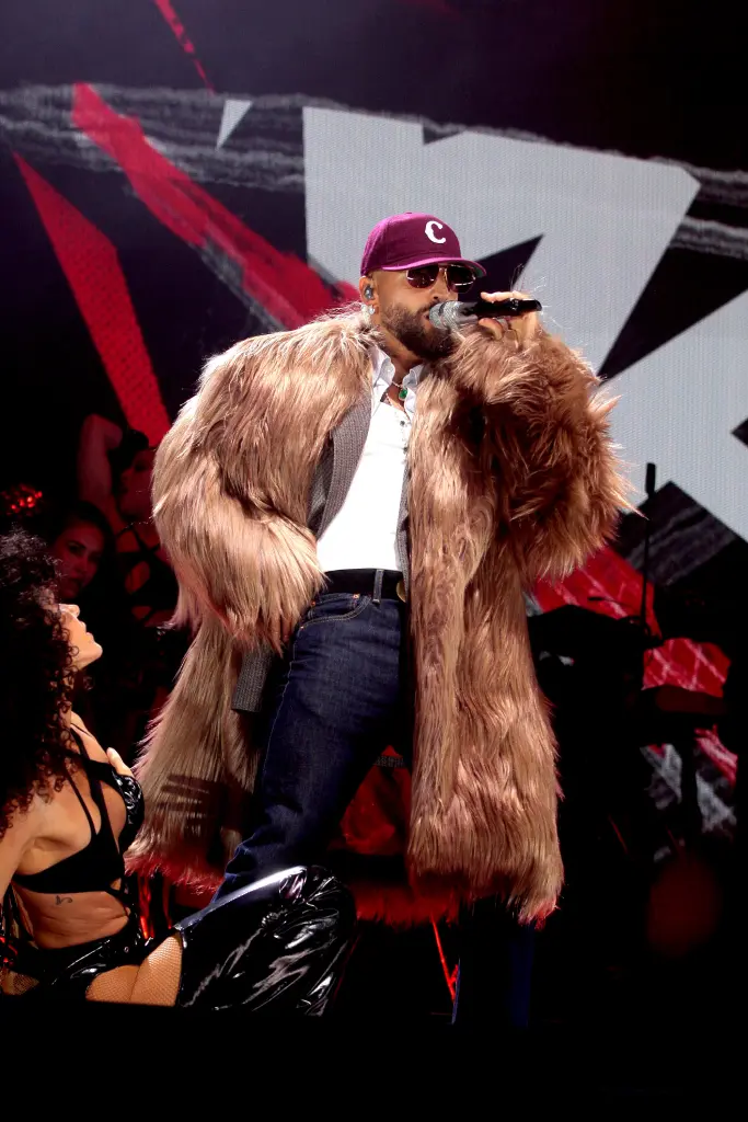 Maluma detiene su concierto en CDMX para reprender a madre que llevó a su bebé sin protección auditiva: "Es tu responsabilidad"