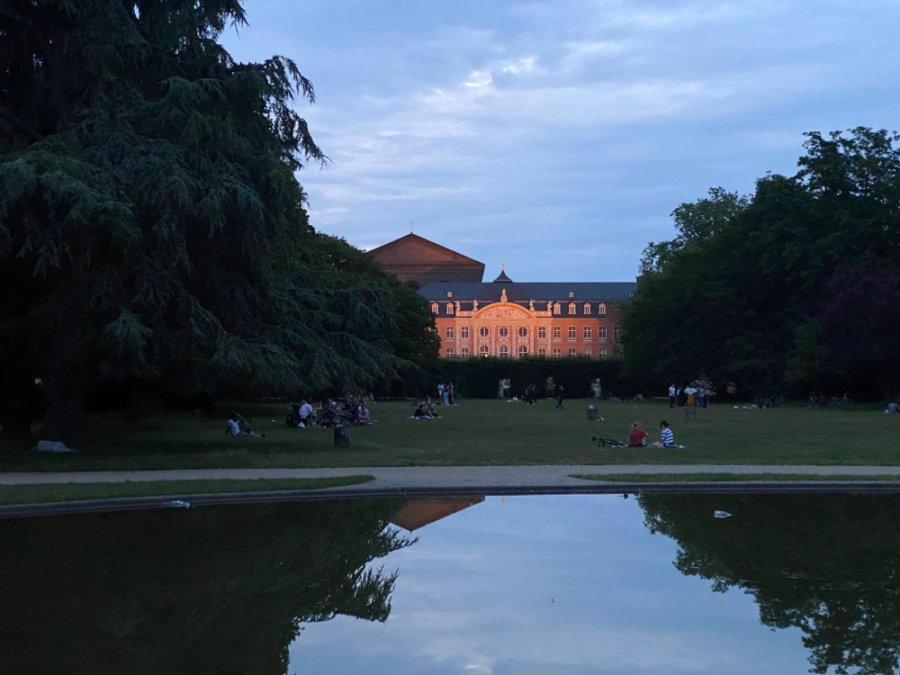 Kurfürstliches Palais vom Palastgarten