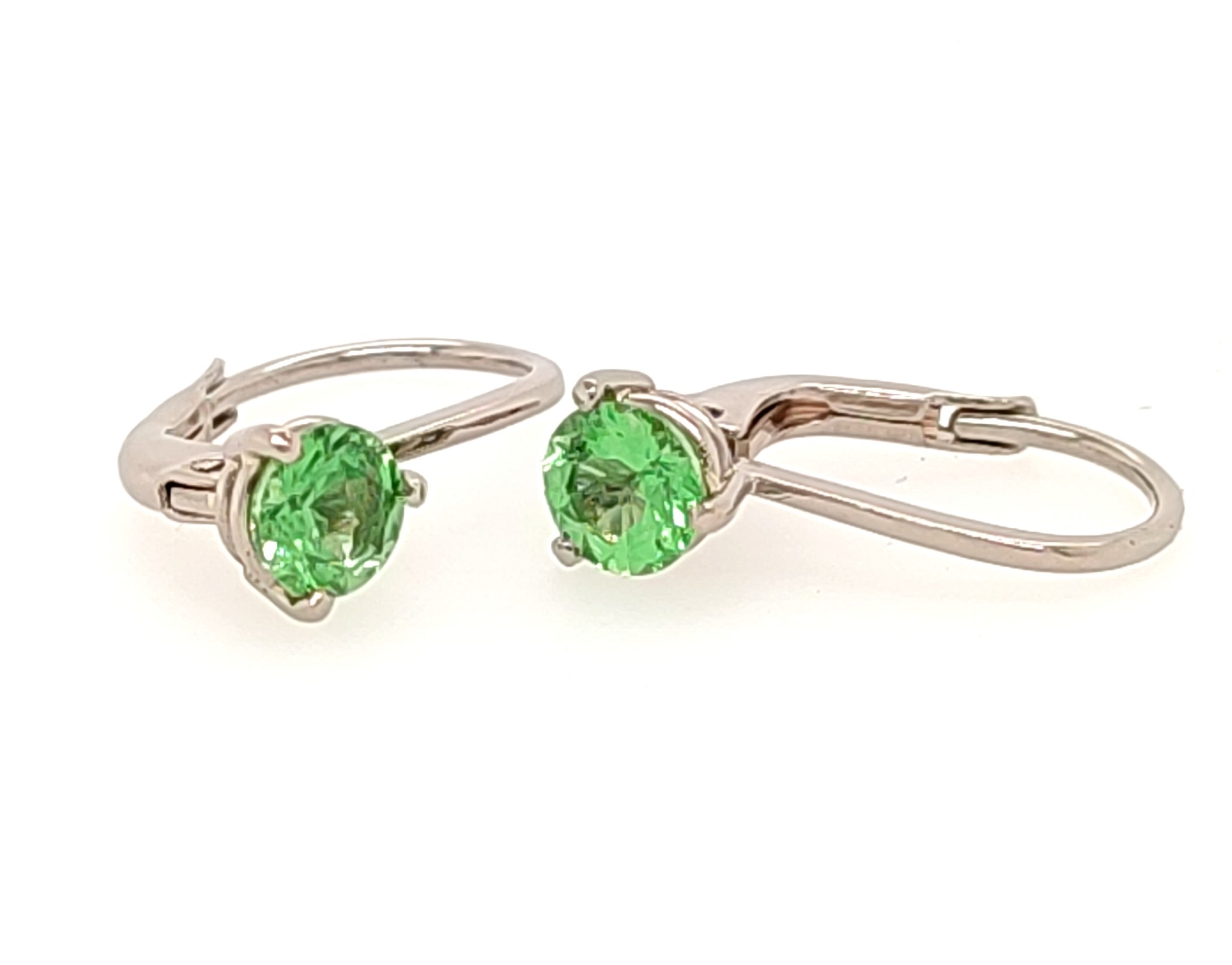 boucles d'oreilles dormeuse or gris palladié 750 et grenat tsavorite
