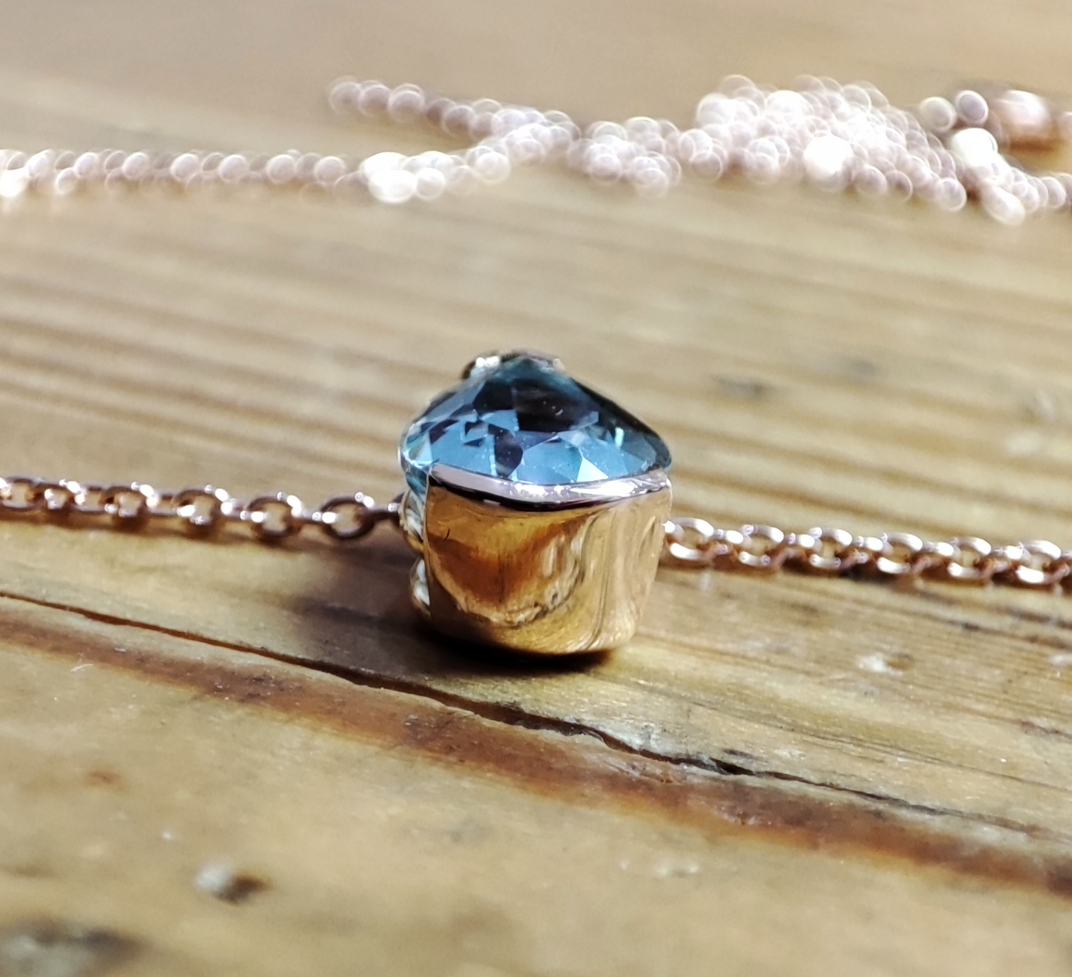 Pendentif "goutte" et sa chaîne - Aigue Marine et Or rose 750