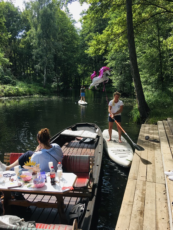 Feiern Sie Ihren Junggesellen - Abschied im Spreewald Kahnfahrt ab Burg mit Stand UP Paddle Boards