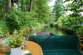 Pohlenzschaenke-Kahnfahrt-Burg-Spreewald