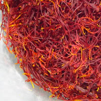 Le Safran L Or Rouge Safran Bio De Provence Manjolive Gard Languedoc