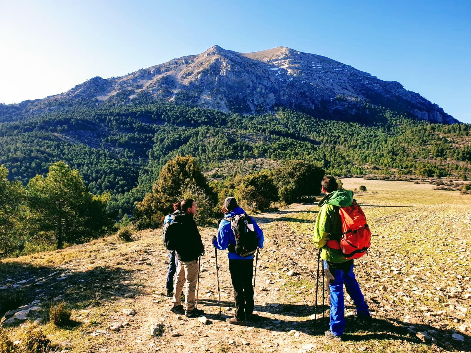 Turismo activo en el Altiplano de Granada: Senderismo en la Sierra de la Sagra