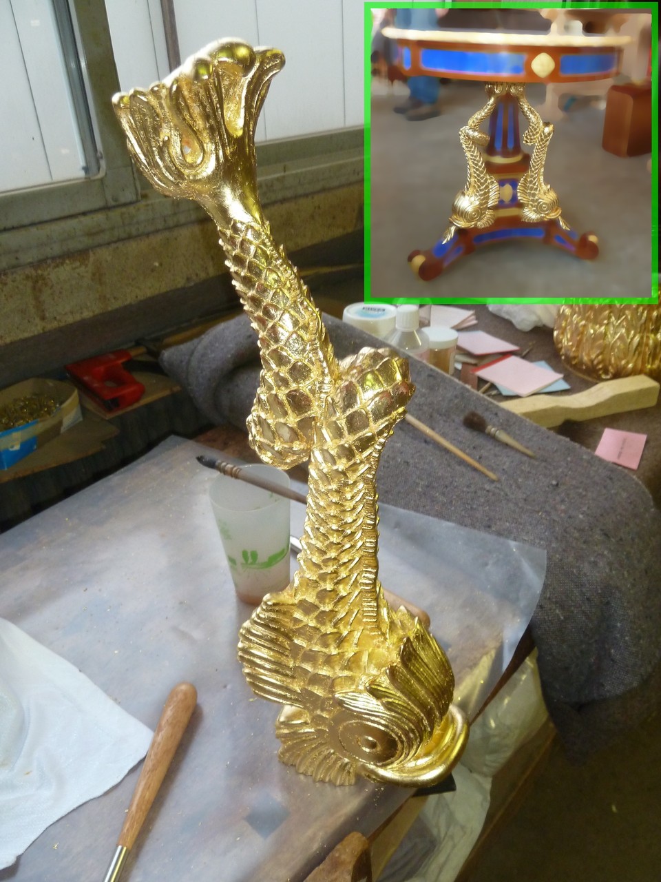 Poissons (pedestal table) (50cm, linden, gold leaf)
