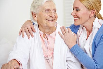 Wir bieten 24 Stunden Pflege in Ihrem Zuhause an, damit es Ihnen gut geht