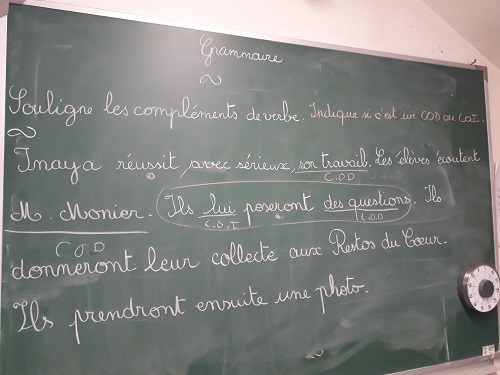 Noël Monier a participé à la leçon de grammaire, en répondant aux questions des élèves!