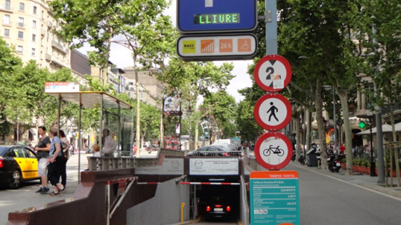 Sistema Floor 100.S: Renovación del parking SABA en Passeig de Gràcia (Barcelona)