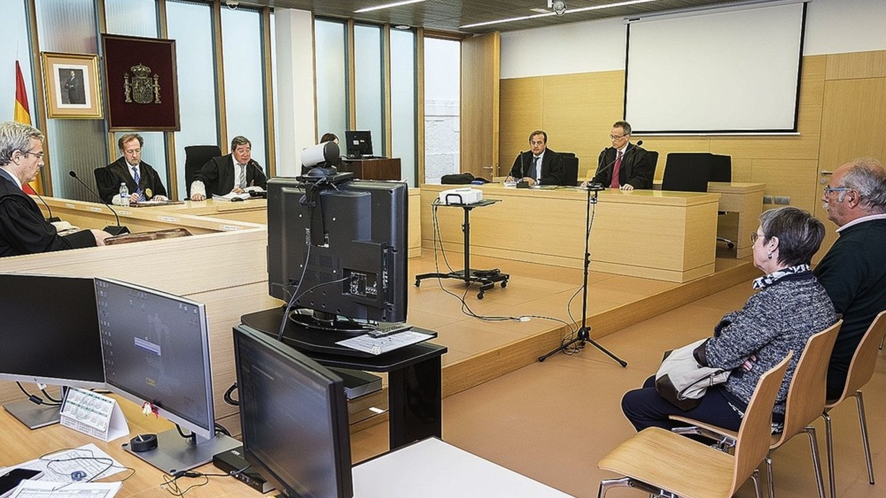 Los abogados en los pleitos por problemas de impermeabilización