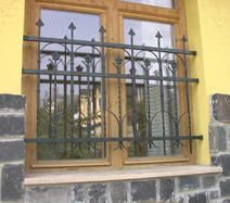 Zäune, Garagentore, Balkongeländer, Carports, Tore, elektrische