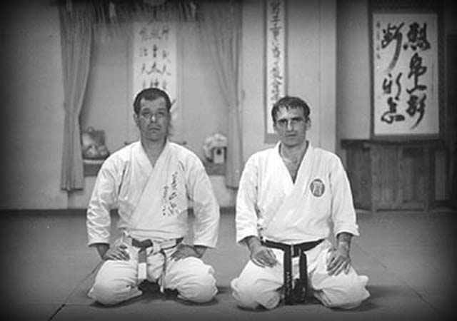 Maître Sano Teruo et Maître Frédéric Dupertout au Yoseikan en 1980 © Les Ecoles Bushido