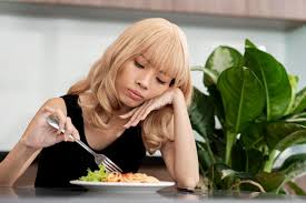 【Vol.569】朝昼の我慢が夜の爆食を予約している：1日の後半に痩せるか太るかが決まる残酷な真実