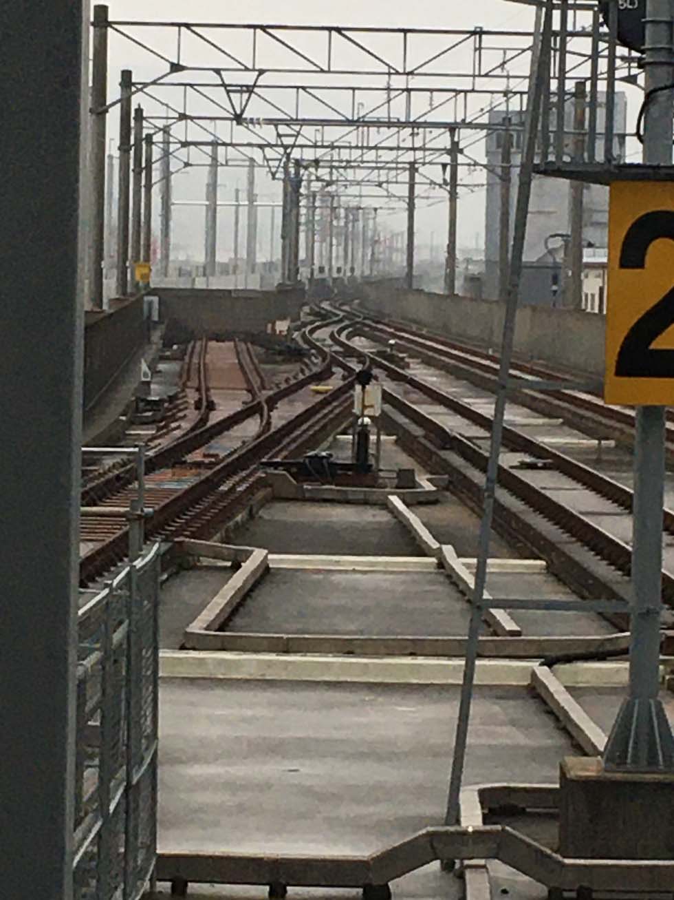 武雄温泉駅から左分岐で長崎❓