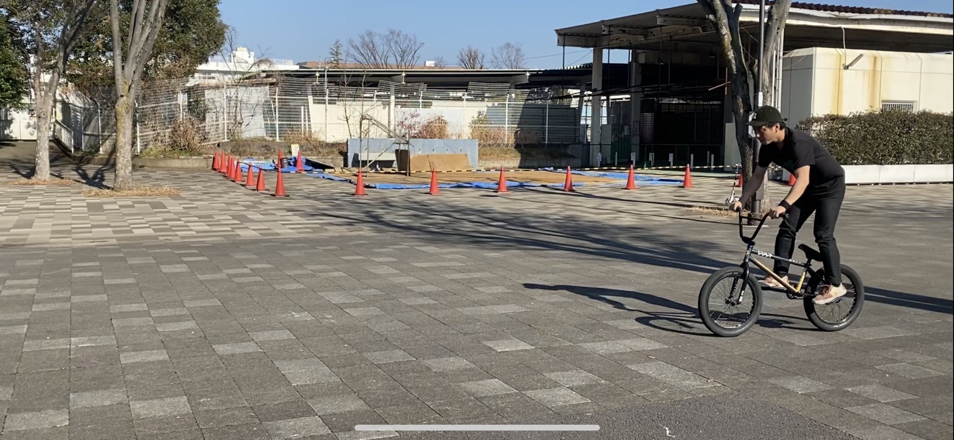 開店前の店長に密着!!! - ciccicycle チッチサイクル 東府中 自転車