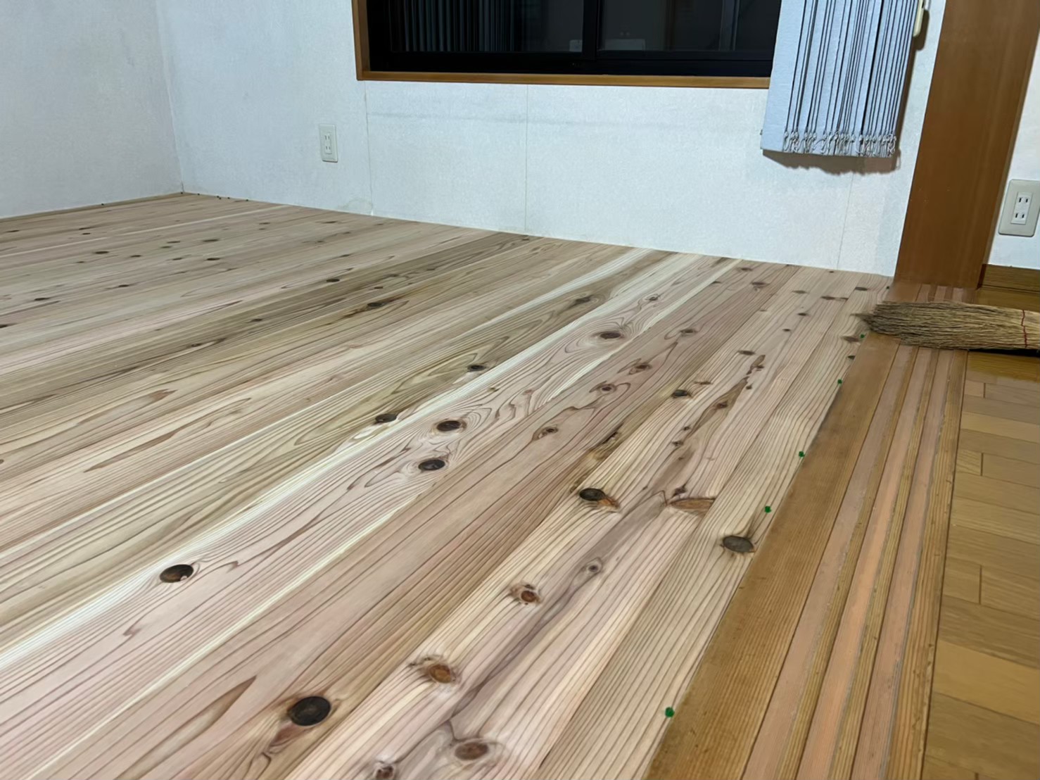 4.5畳の和室を京都産材・杉の浮造りフローリングへリフォーム｜京都市西京区