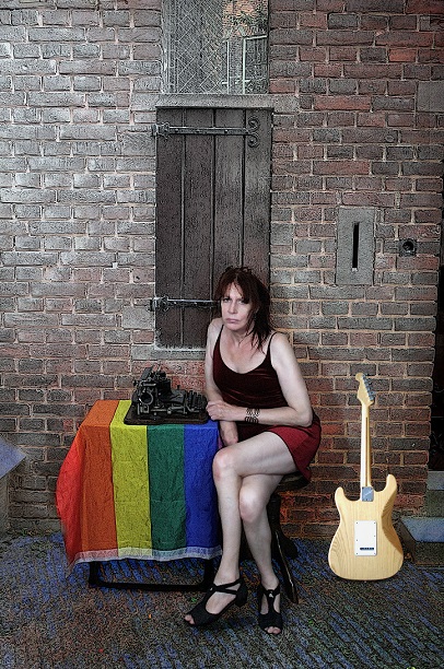 Writing a Sapphic Love Song