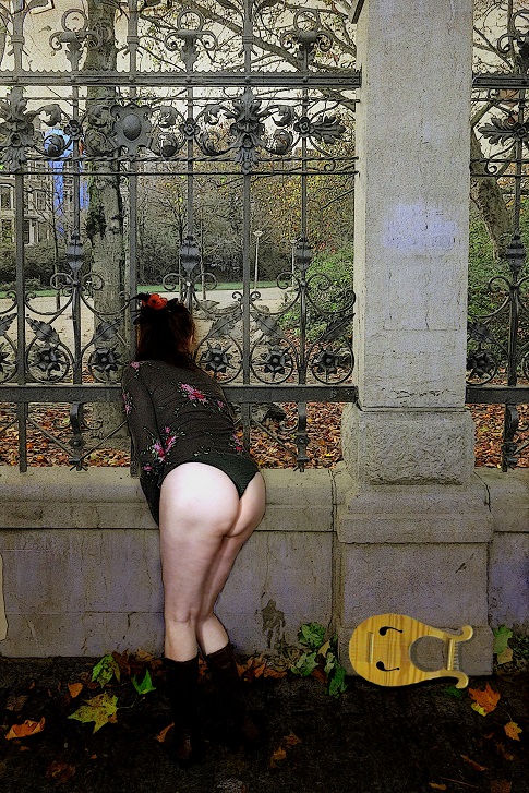 Sappho at the Fence