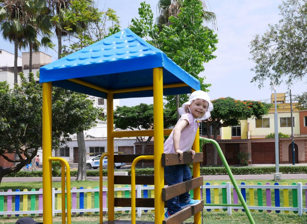 In der Nähe gibt es einen sehr gepflegten Spielplatz.