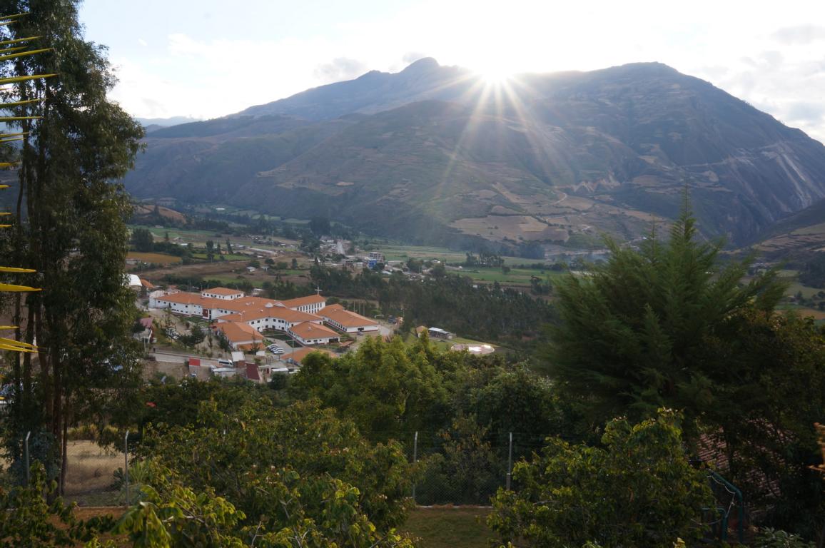 We can see the hospital Diospi Suyana from "our" garden.