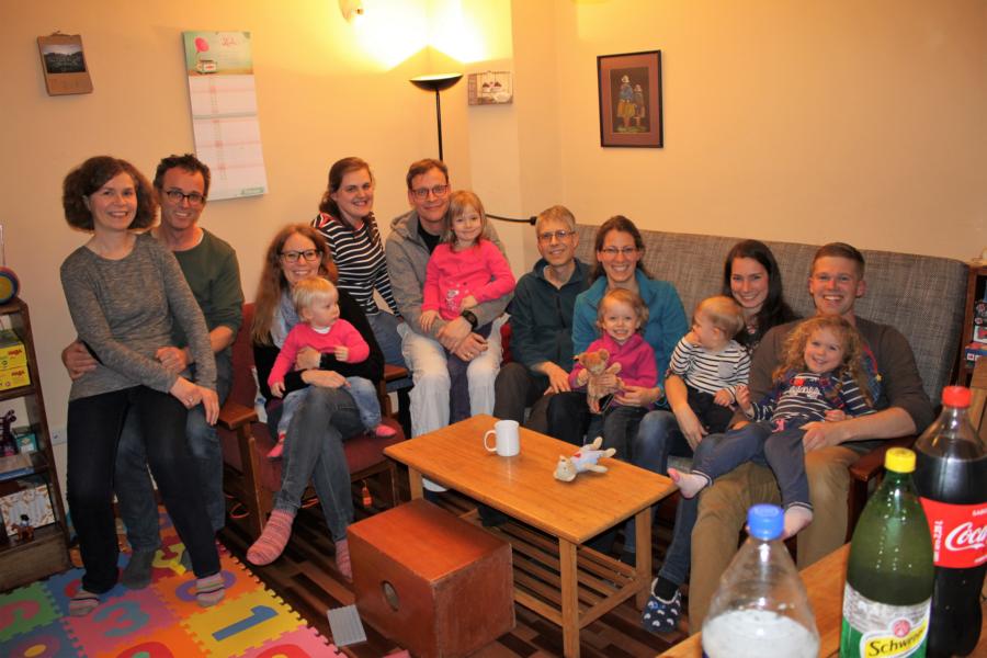 Total schön gelebte Gastfreundschaft! Mit drei anderen deutschen Missionarsfamilien. Johanna freut sich über Kinder in ihrem Alter.