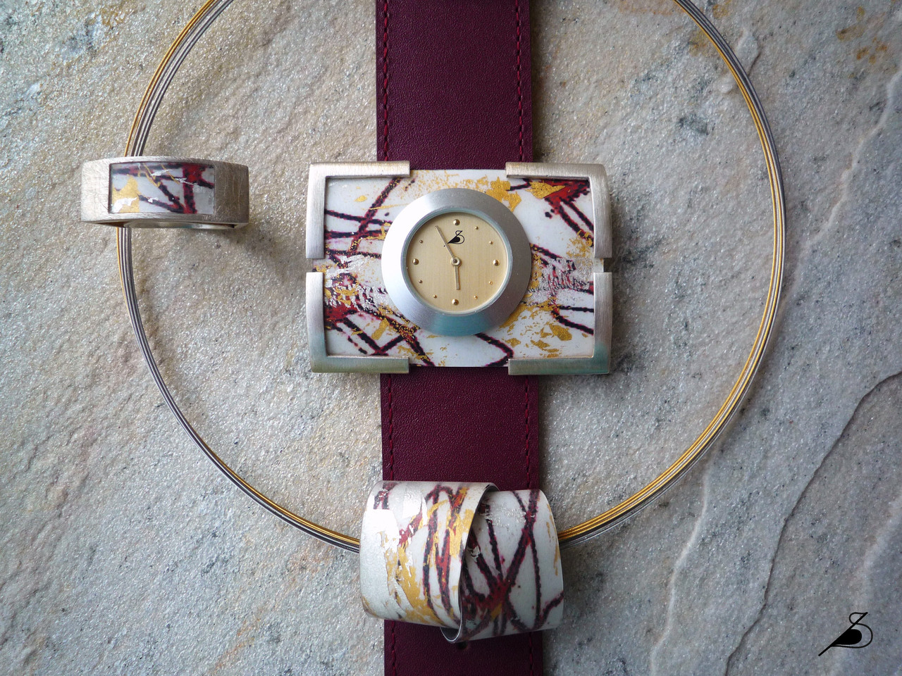 Varissima Uhr mit Schmuckscheibe, Ring und Anhänger im Kreuchauff- Design F37