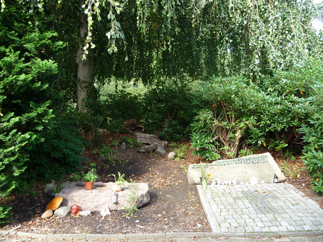 Baumgräber Friedhof Holstenkamp
