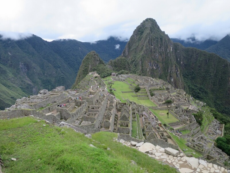 und weil's so schön war noch ein Foto von Machu Picchu zum Abschluss ;) wer noch mehr Fotos möchte, kann sich mal wieder in Mareikes Dropbox umschauen - viel Spaßii