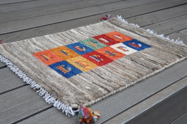 ギャべ　ラグ　シラズ産　サイズ176X127cm ギャべ ラグ シラズ産 サイズ176X127cm 楽天市場】シラーズ 絨毯