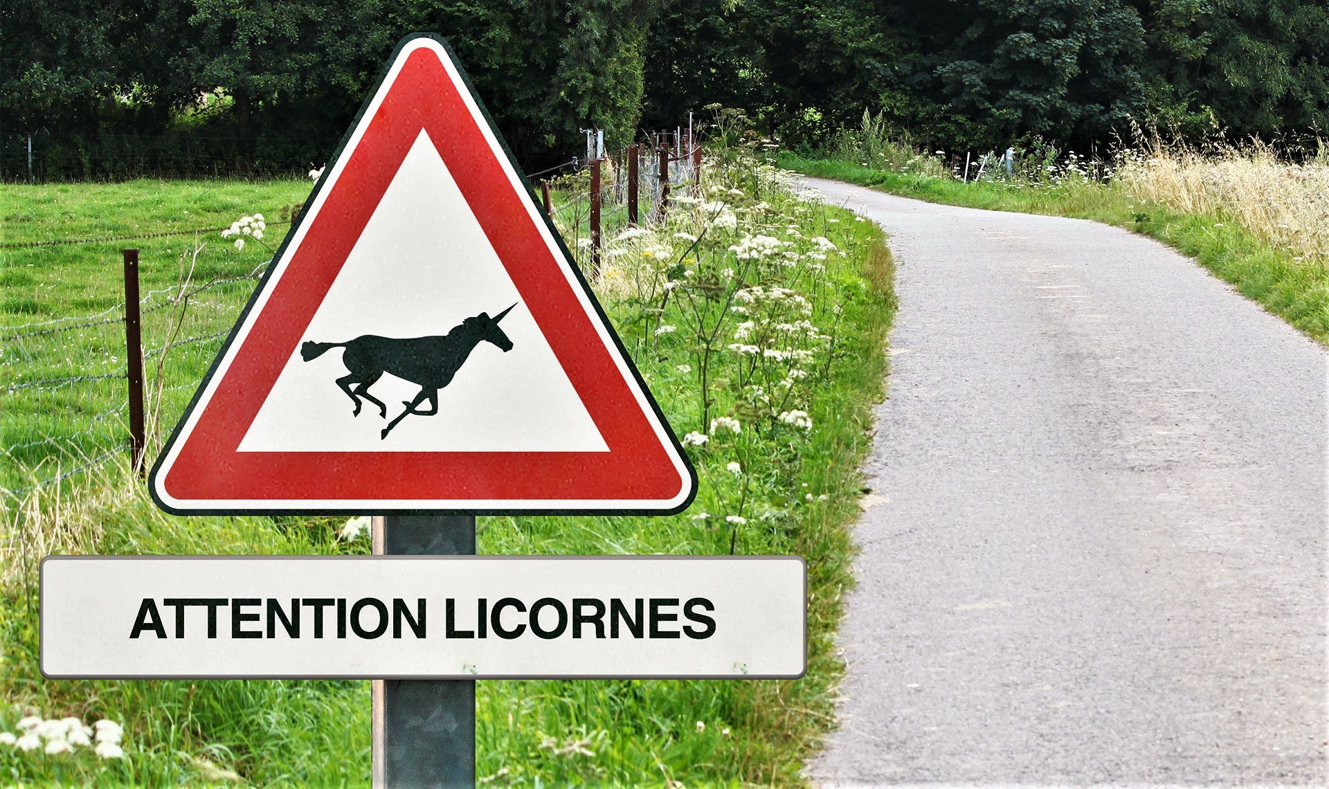Si vous croisez ce genre de panneau, bienvenue chez nous !