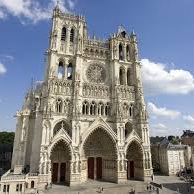 (DR) CASA Chambres d'hôtes Amiens-B&B < La Cathédrale d'Amiens