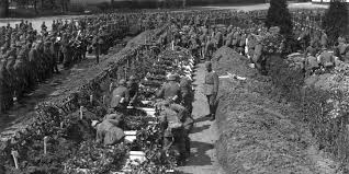 (DR) Première Guerre Mondiale-WW1-la gestion des morts-val de Somme-Corbie-Villers Bretonneux- Amiens-Chambres d'hôtes-B&B-Guesthouse