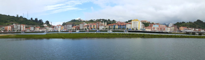 Ribadessella - La ville vue du port