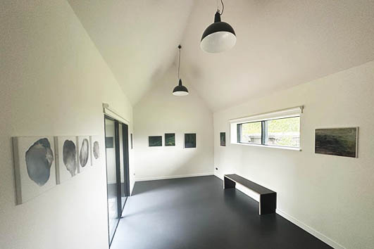  Lichter Schatten Galerieraum