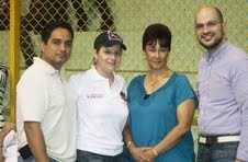 De izquierda a derecha Nicolas Grullon Judiht Valdes Angelita Camilo y el Lic. Antonio Rojas.