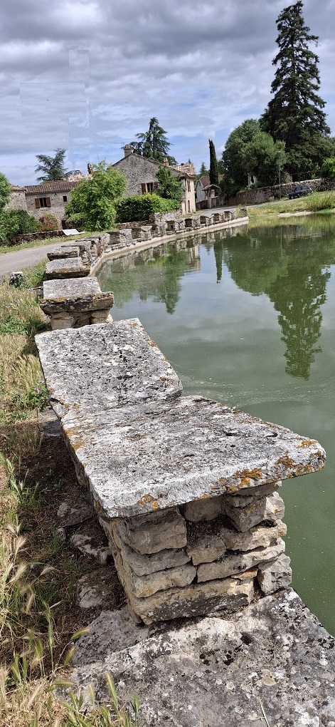 Les lavoirs papillons d'Aujols