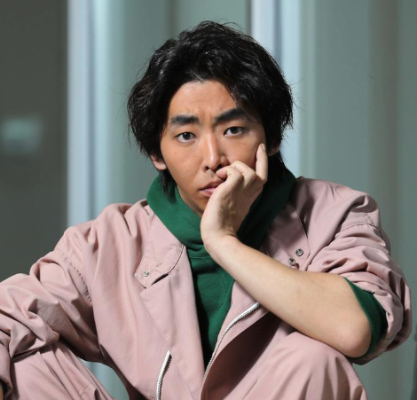 柄本時生