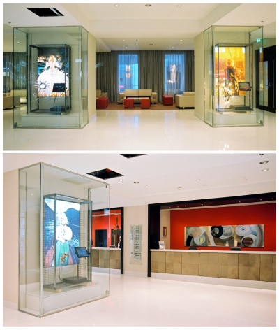 „Irrlichter“, Installation von vier Vitrinen im Foyer des Le Meridien, Wien, 2003