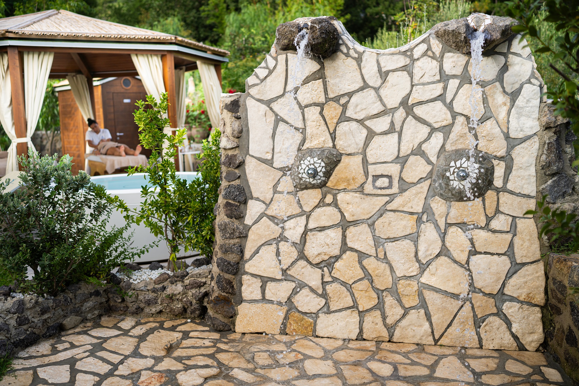 Particolare docce Terrazza Privata
