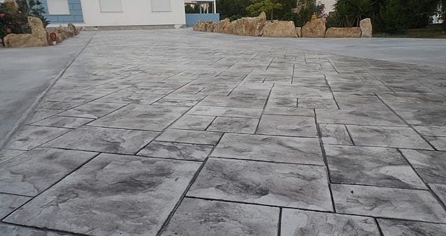 HORMIGON IMPRESO EN TOREJON DE LA CALZADA 2025