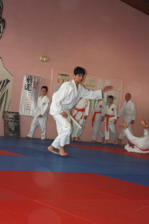 Retrouver toutes les photos dans l'onglet photos videos de l'Aikido