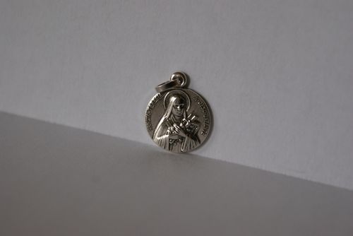 Médaille métal argenté, Ste Thérèse.