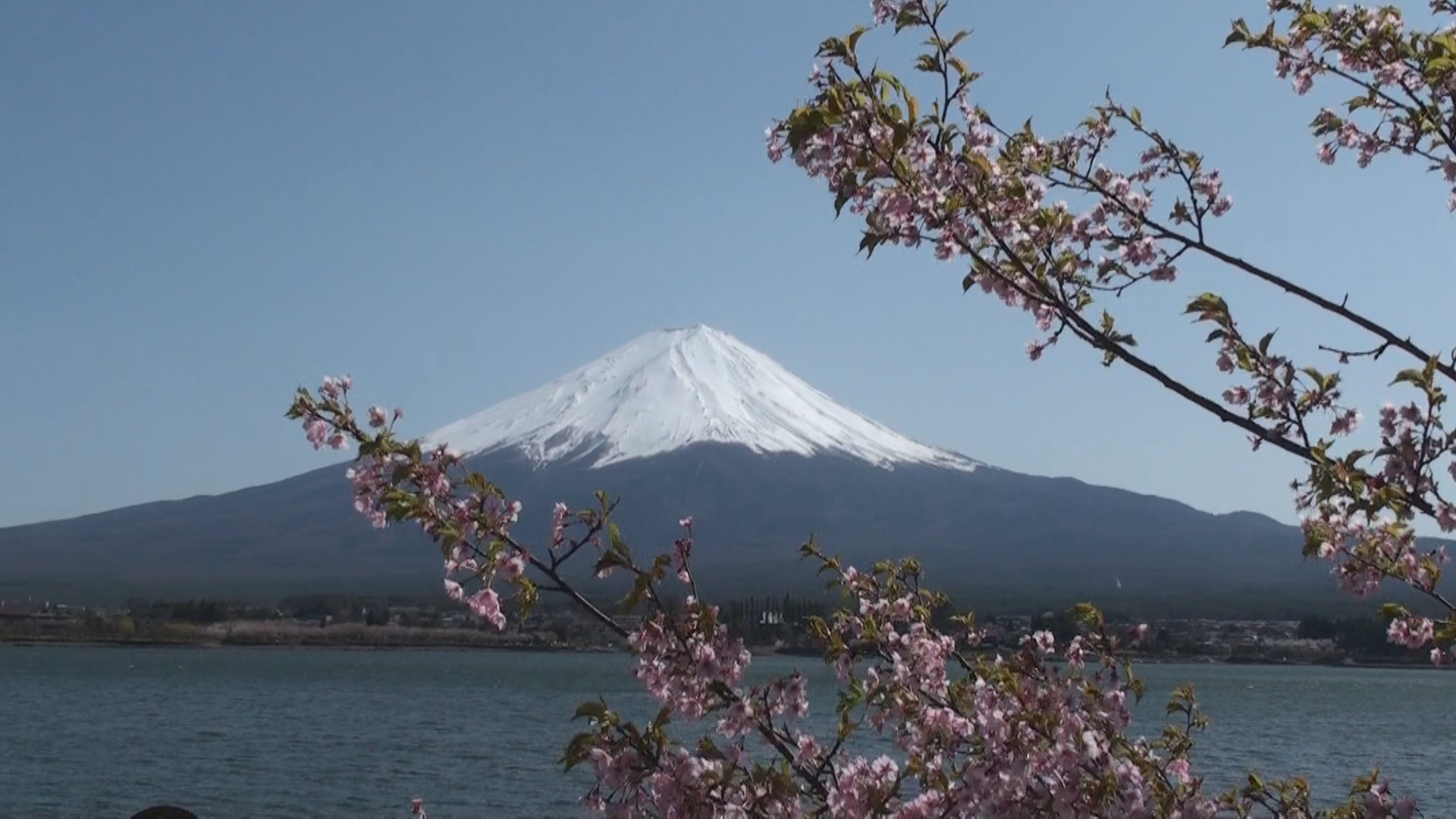 所　富士五湖　河口湖畔