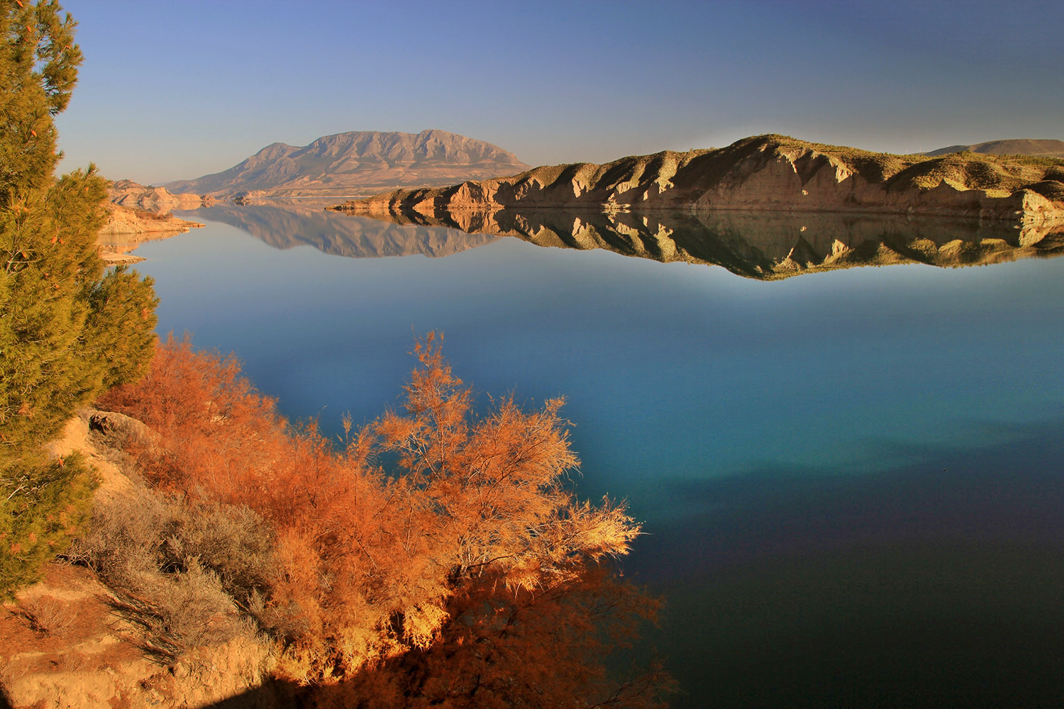 Embalse de Negratin, Granada - L03010