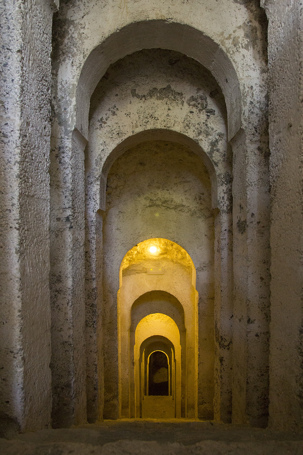 "Granada Underground" - Granada - HB00758