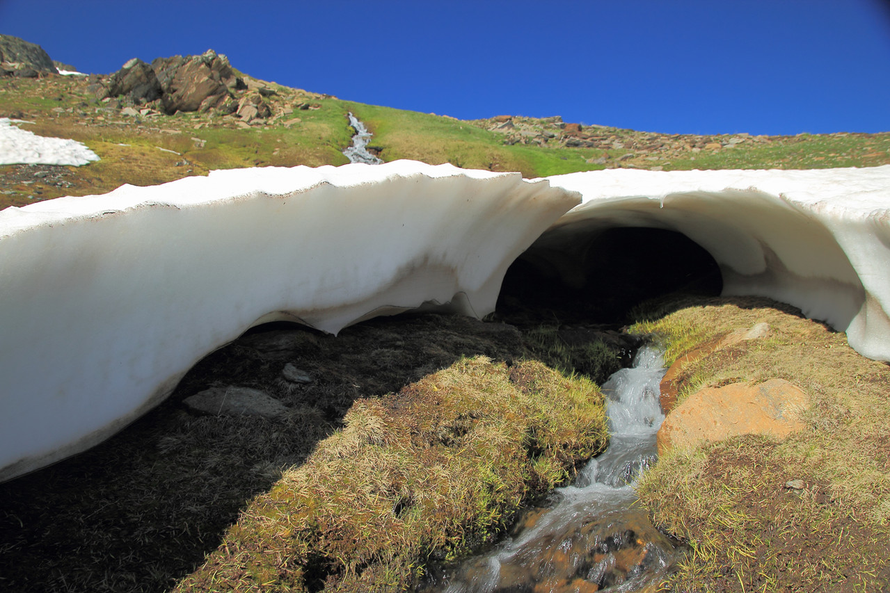 "The ICe Tunnel" - PN Sierra Nevada - DF09462